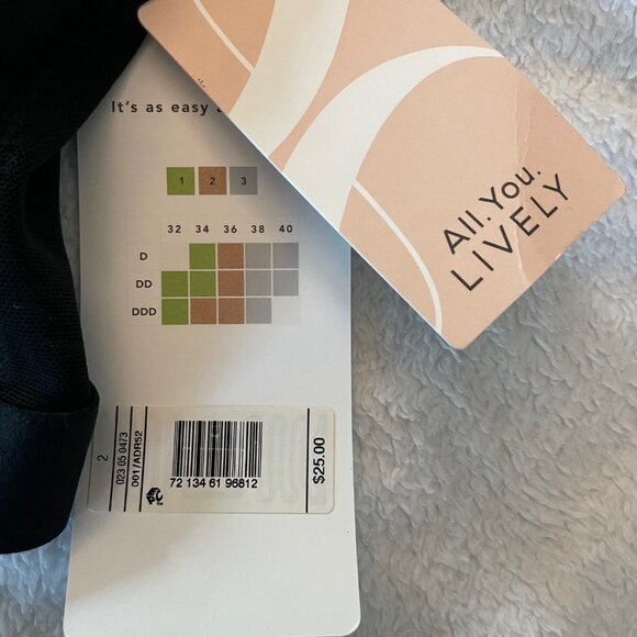 NWT Lively Bralette Black Size 2 Bra New With Tags Minimalist 34 36 D DD DDD - Picture 2 of 7
